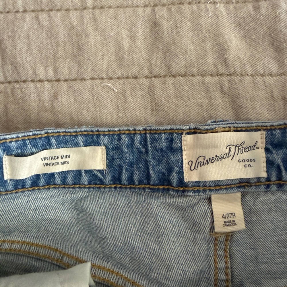 Universal Thread Button Fly Light Blue Jean Shorts Size 4 - Picture 4 of 4